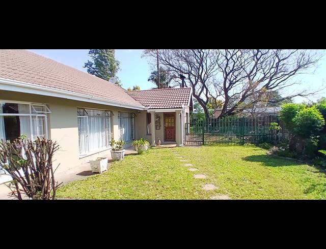 4 BEDROOM HOUSE FOR SALE IN PIONEER PARK